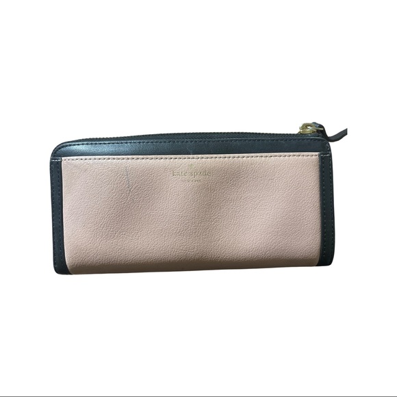 Pink Kate Spade ♠️ Wallet - Picture 1 of 6